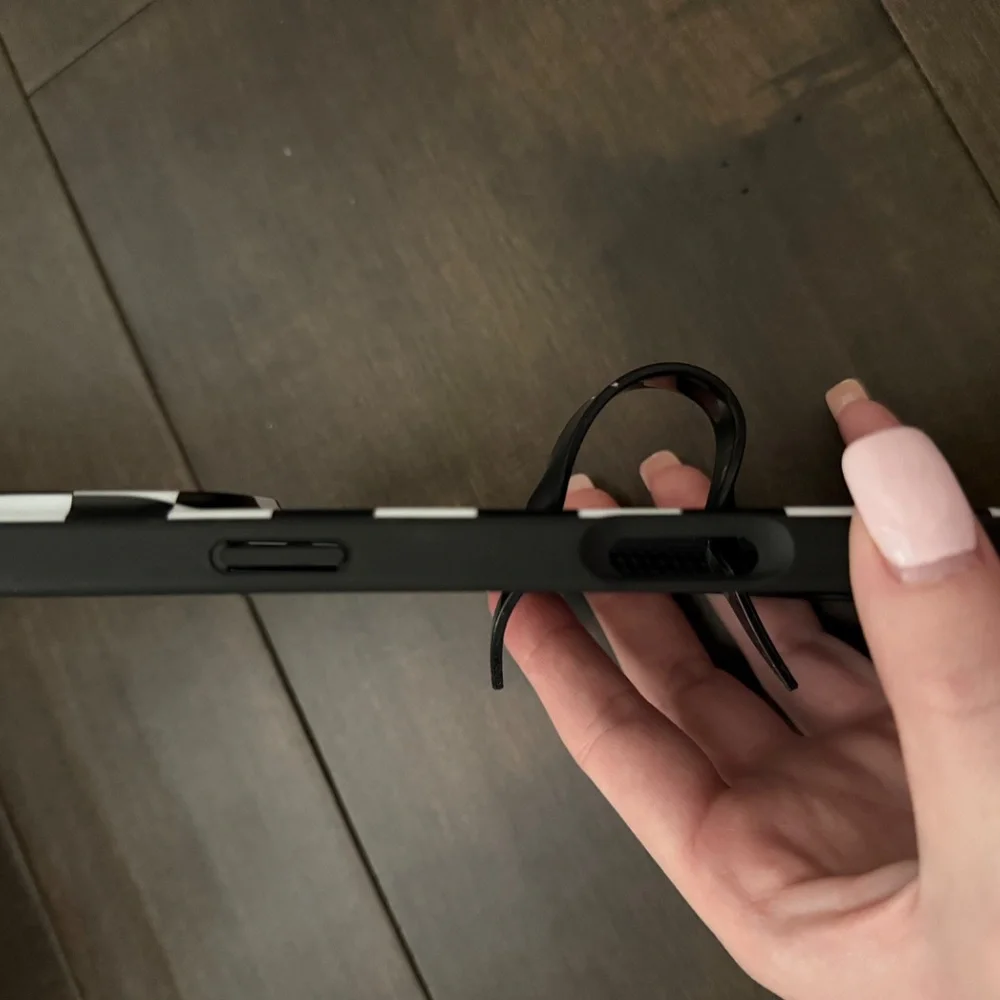 Loopy Case Black and White Checkered Phone Case with Loopy Strap